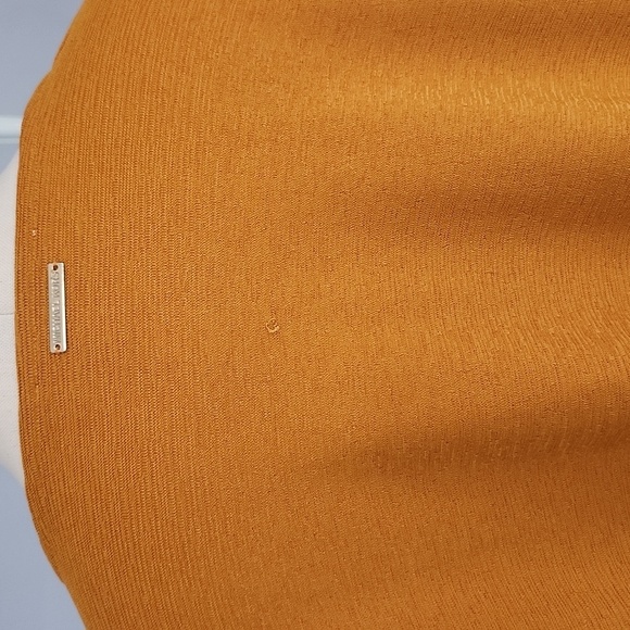 Michael Kors Mustard Yellow Flutter Sleeve V Neck Long Sleeve Top Sz 2x - Picture 7 of 10